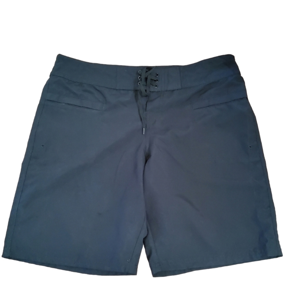 Island Escape Black Swim Trunks Quick-Drying Minimalist Design